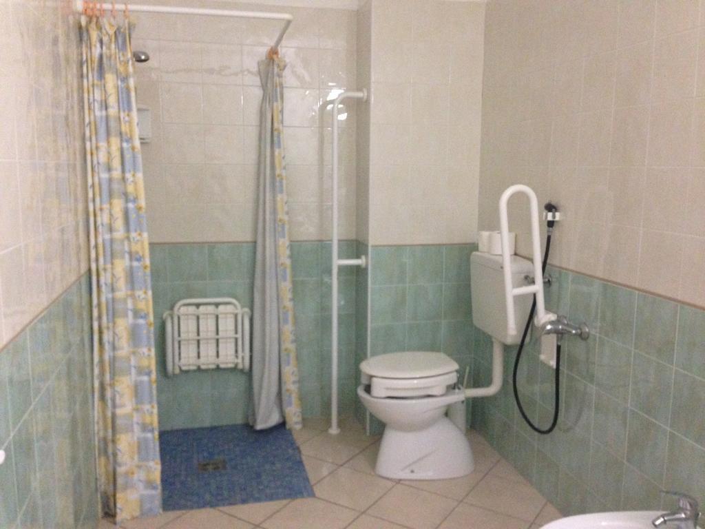 Hotel Bussana بورتو تولي المظهر الخارجي الصورة