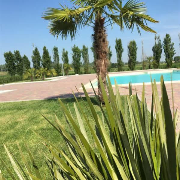 Hotel Bussana بورتو تولي المظهر الخارجي الصورة