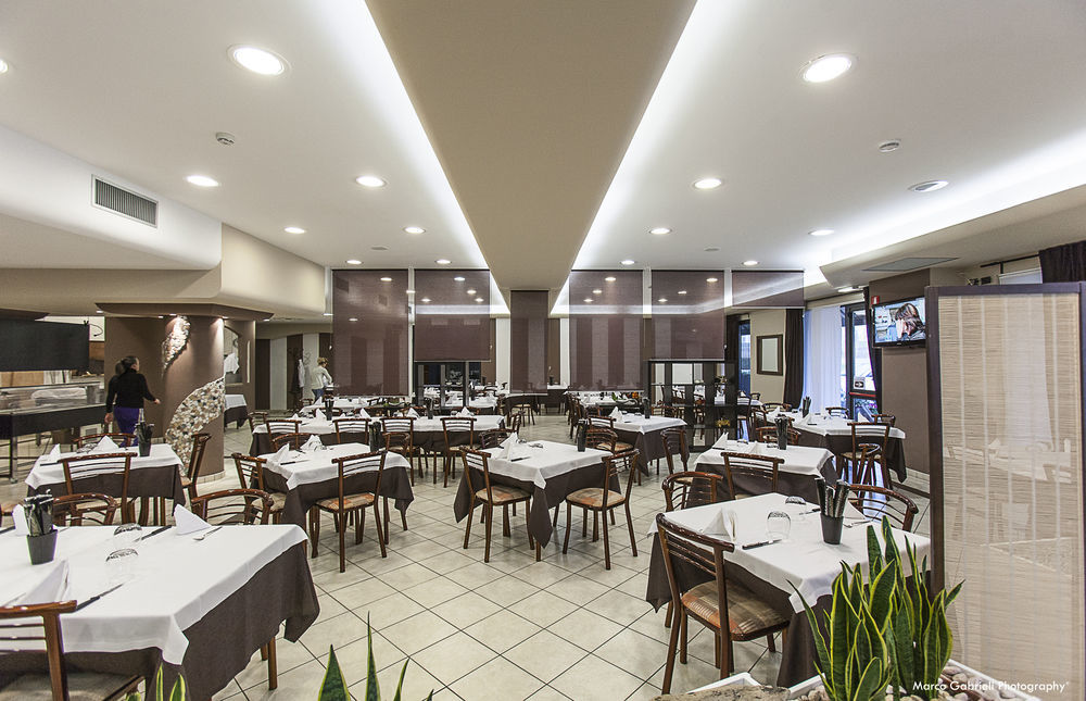 Hotel Bussana بورتو تولي المظهر الخارجي الصورة
